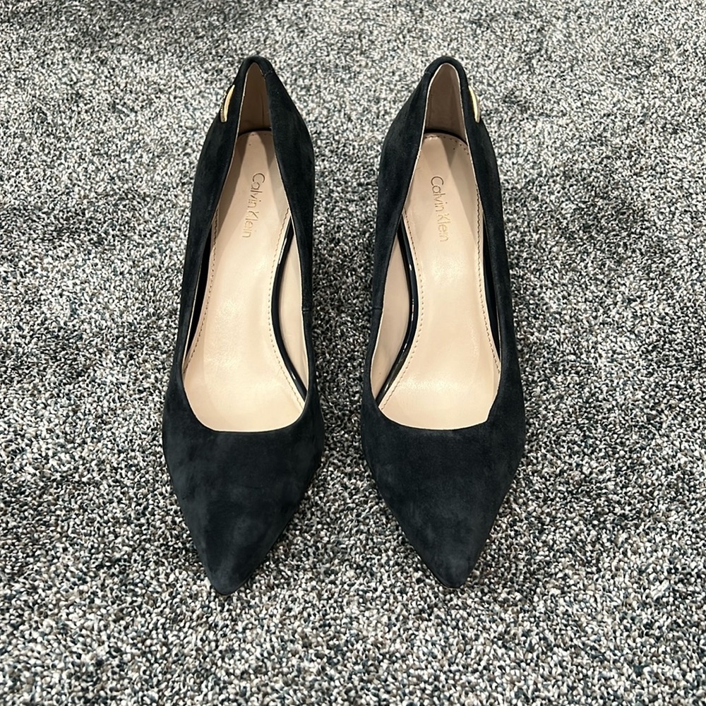 Calvin Klein navy block heels. Size 8.5.
